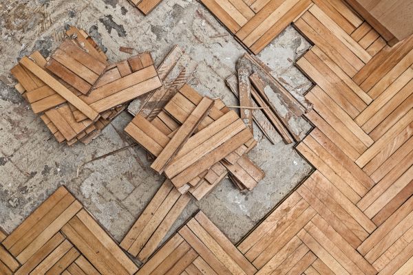 Flooring Demolition in Bettendorf