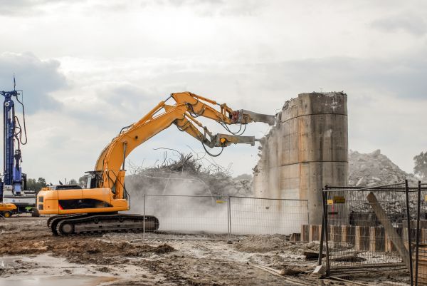 Silo Demolition in Bettendorf